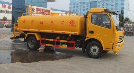 東風多利卡<a href=http://essary.cn/ssc target=_blank class=infotextkey>灑水車</a>