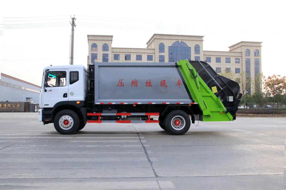 新品國(guó)六東風(fēng)D9壓縮垃圾車(chē)圖片2