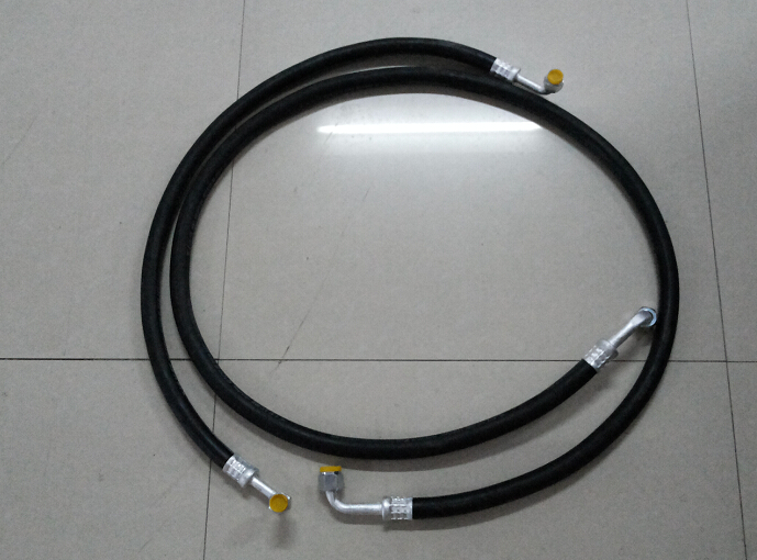 <a href=http://essary.cn/lcc/ target=_blank class=infotextkey>冷藏車</a>制冷系統(tǒng)管路圖片