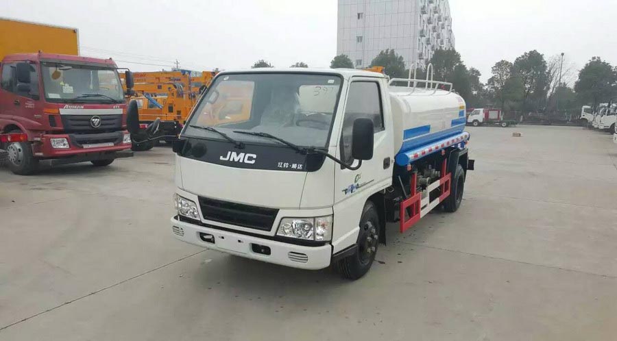 江鈴順達(dá)5方<a href=http://essary.cn/ssc target=_blank class=infotextkey>灑水車</a>